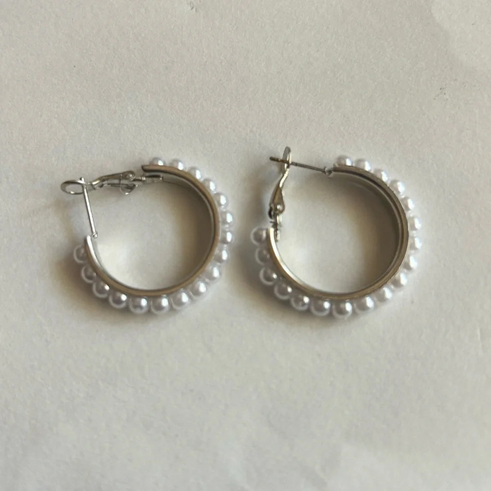 3/$20 Silver Tone White Faux-Pearl Beaded Hoop Clip Earrings 1" Pierced